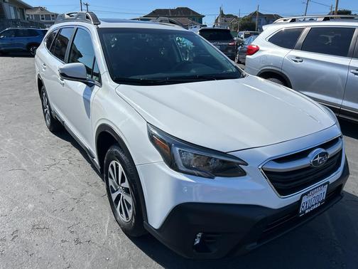 2022 Subaru Outback Premium