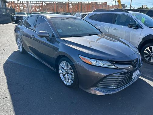 2018 Toyota Camry XLE