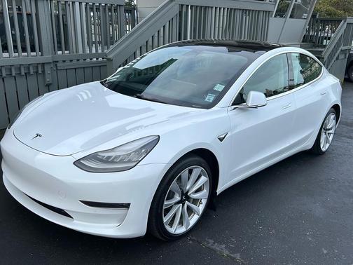 2019 Tesla Model 3 Long Range