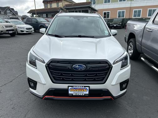 Crystal White Pearl 2024 Subaru Forester Sport