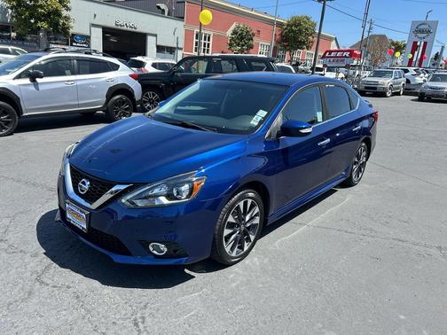 Gray 2017 Nissan Sentra SR