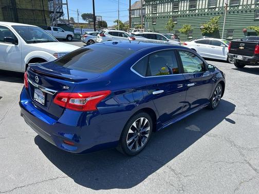 Gray 2017 Nissan Sentra SR
