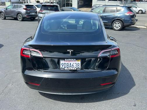 2022 Tesla Model 3 Base