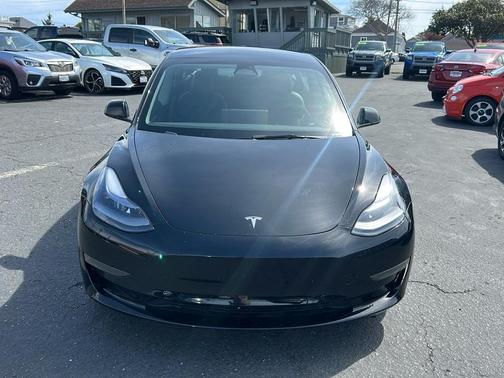 2022 Tesla Model 3 Base