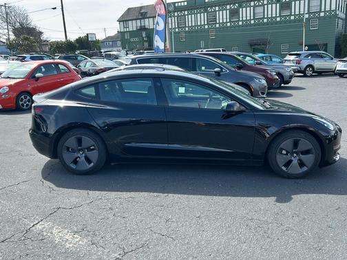 2022 Tesla Model 3 Base