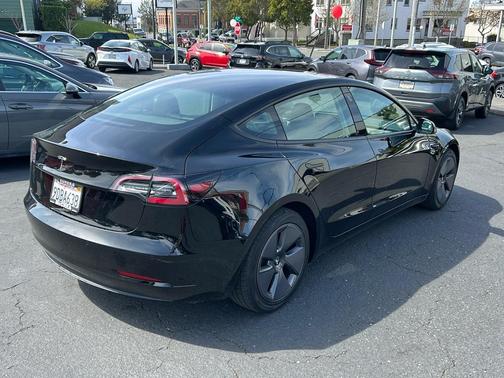 2022 Tesla Model 3 Base