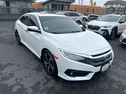 2017 Honda Civic Touring