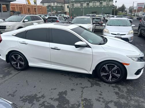 2017 Honda Civic Touring