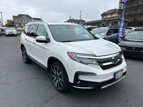 Platinum White Pearl 2020 Honda Pilot Touring 8-Passenger