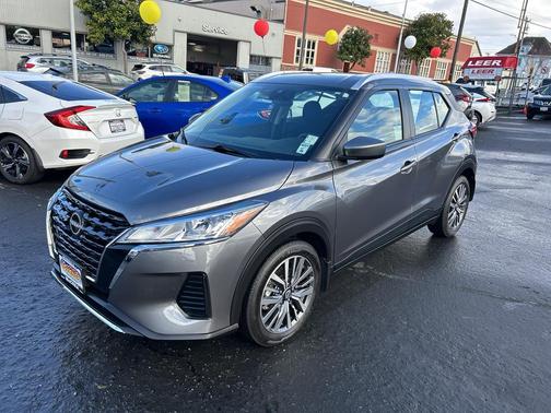 2024 Nissan Kicks SV