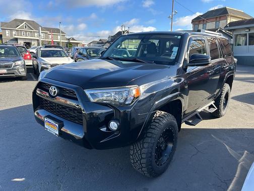 2019 Toyota 4Runner SR5
