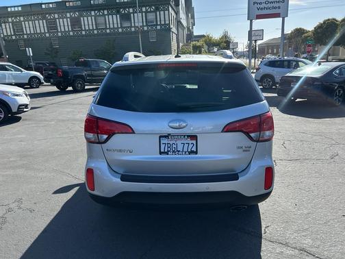 Bright Silver 2014 Kia Sorento EX V6