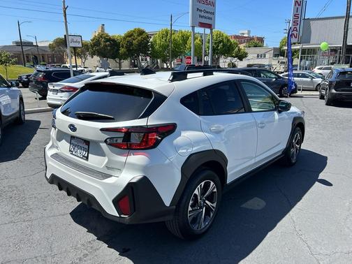 Crystal White Pearl 2025 Subaru Crosstrek Premium