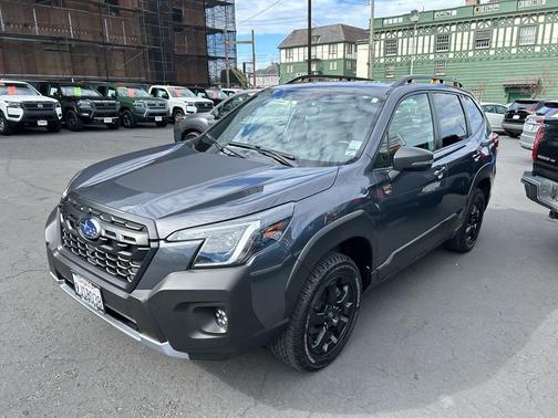 Magnetite Gray Metallic 2024 Subaru Forester Wilderness