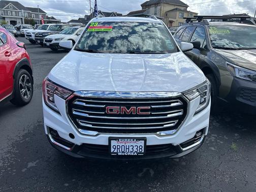 2023 GMC Terrain SLT