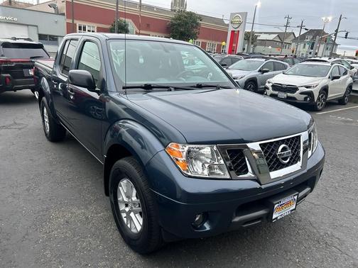 2021 Nissan Frontier SV
