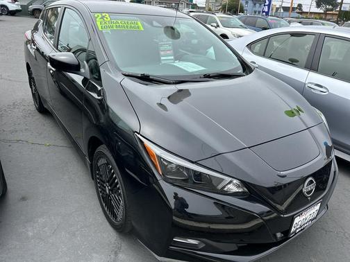 2023 Nissan Leaf SV PLUS