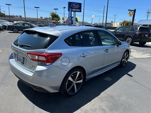 Ice Silver Metallic 2017 Subaru Impreza 2.0i Sport
