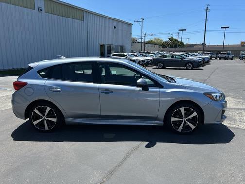 Ice Silver Metallic 2017 Subaru Impreza 2.0i Sport