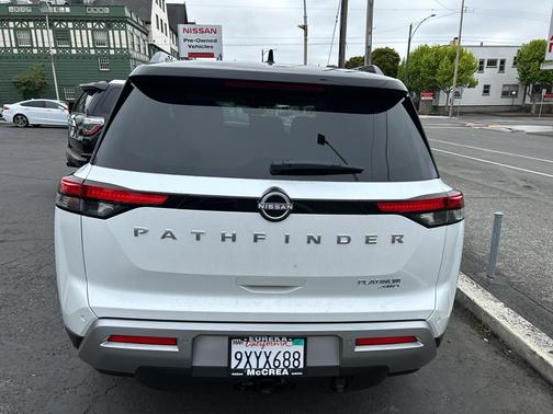 White / Black 2025 Nissan Pathfinder Platinum