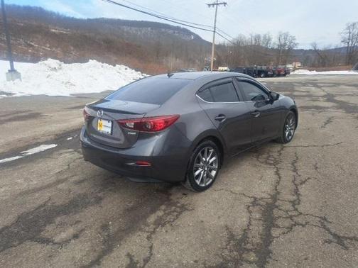 2018 Mazda Mazda3 Touring