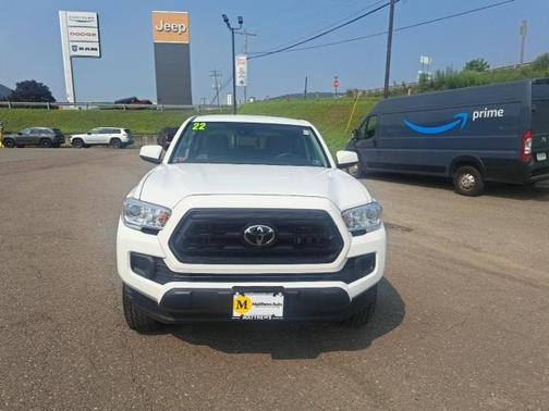 2022 Toyota Tacoma SR