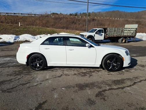 2023 Chrysler 300 S