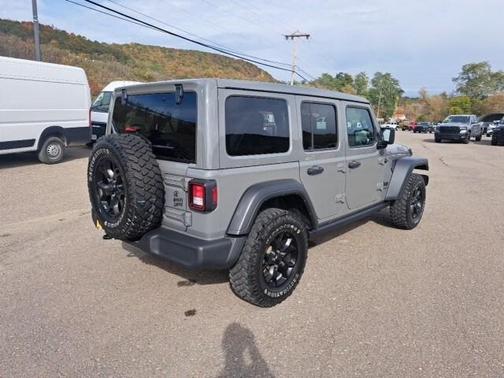 2022 Jeep Wrangler Unlimited Sport