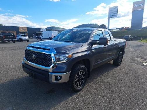2018 Toyota Tundra SR5