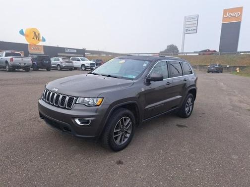 2020 Jeep Grand Cherokee Laredo