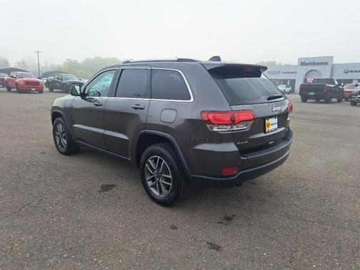 2020 Jeep Grand Cherokee Laredo