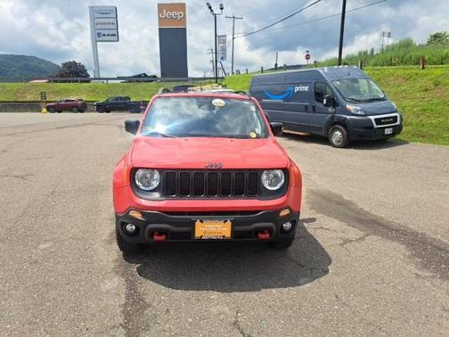2023 Jeep Renegade Trailhawk