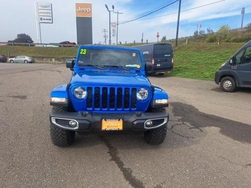 2023 Jeep Gladiator Sport