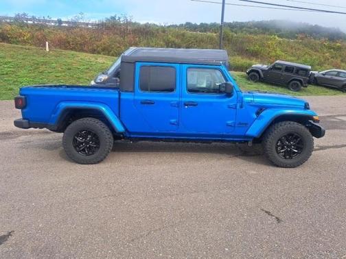 2023 Jeep Gladiator Sport