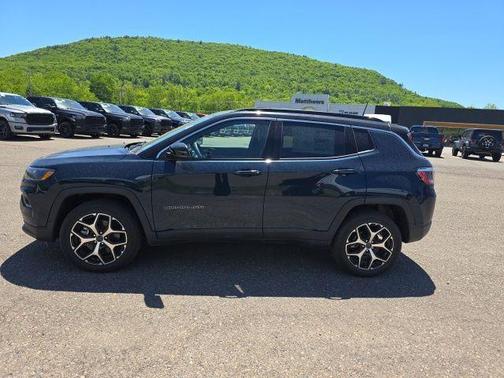 Fathom Blue Pearlcoat 2026 Jeep Compass Limited