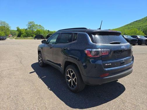 Fathom Blue Pearlcoat 2026 Jeep Compass Limited