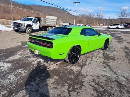 2017 Dodge Challenger SXT