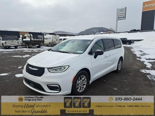 2024 Chrysler Pacifica Touring-L