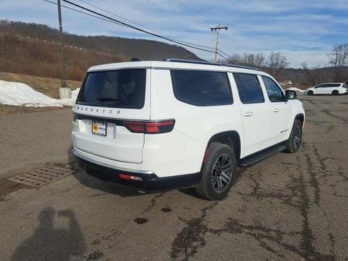 2025 Jeep Wagoneer L Series II