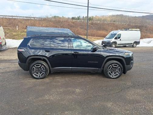 2026 Jeep Cherokee LAREDO/LIMITED