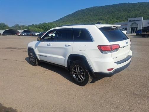 2020 Jeep Grand Cherokee Laredo E