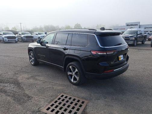 Black 2023 Jeep Grand Cherokee L Limited