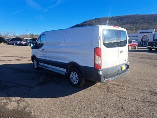2018 Ford Transit-250 Base
