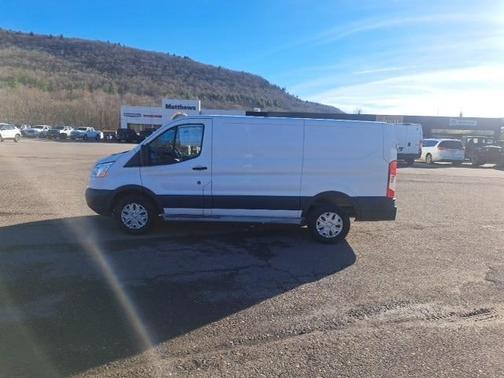 2018 Ford Transit-250 Base