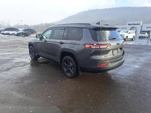 2023 Jeep Grand Cherokee L Laredo