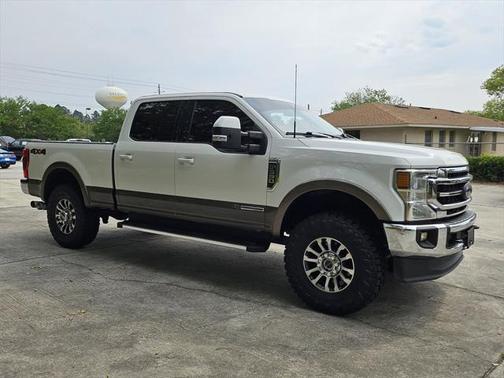 2022 Ford F-350 Lariat