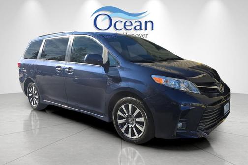 2020 Toyota Sienna XLE Premium