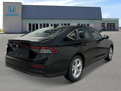 2025 Honda Accord LX 1.5T