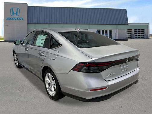 2025 Honda Accord LX 1.5T