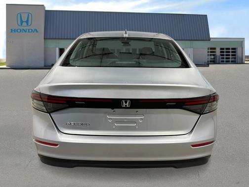 2025 Honda Accord LX 1.5T